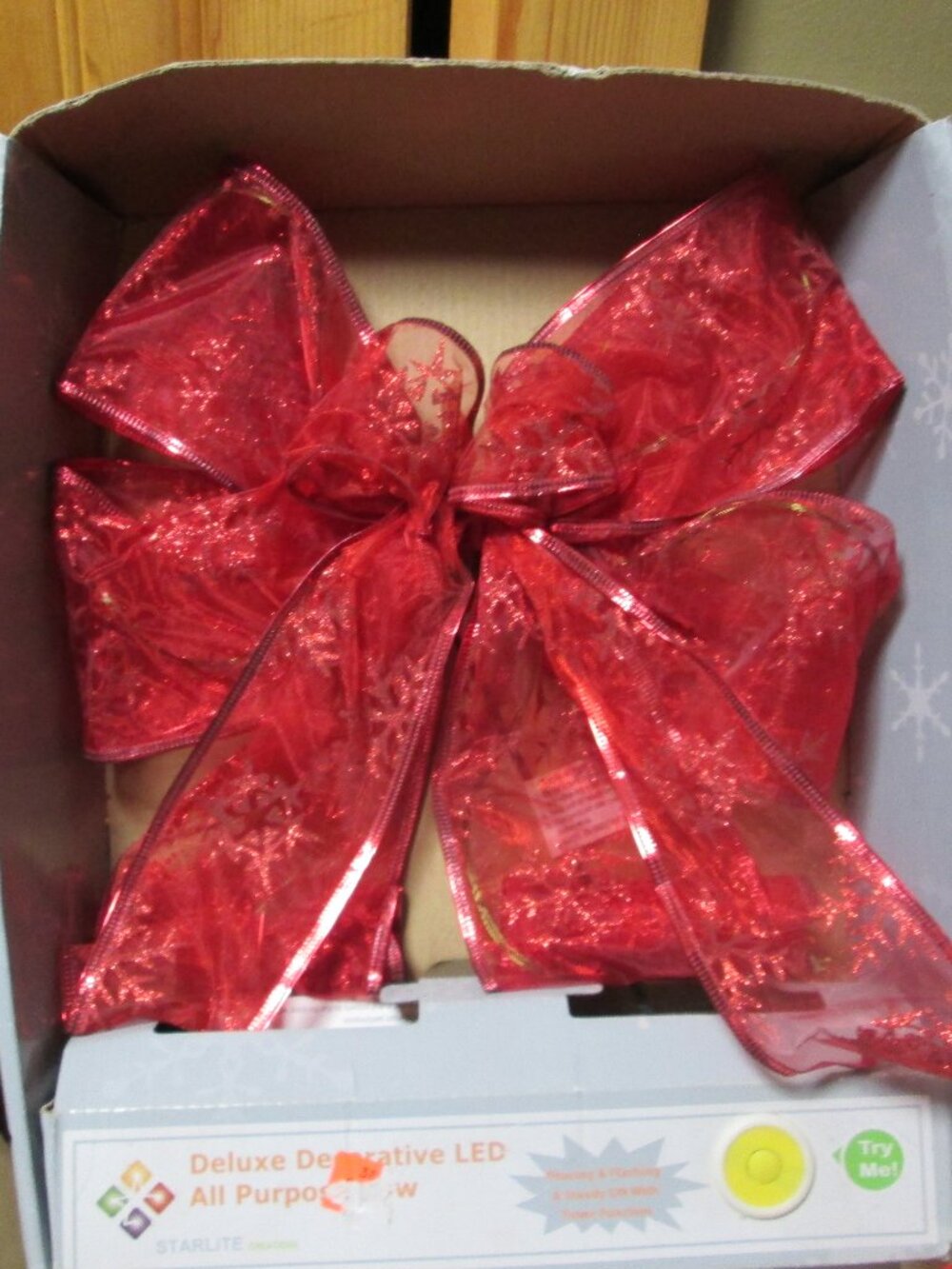 NIB starlite red christmas bow tree wreath wall decor led light 12 in